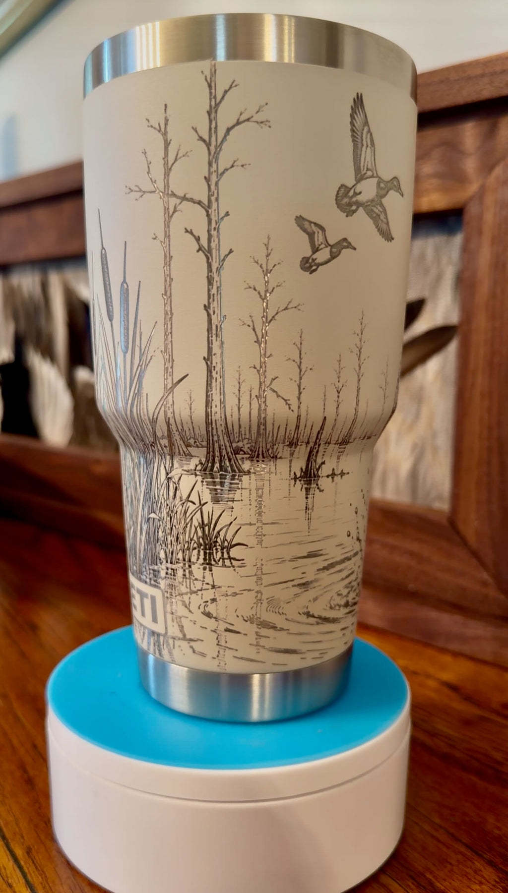 Yeti 30 Oz Tumbler - Flight Outdoors Signature Collection - Waterfowl / Duck