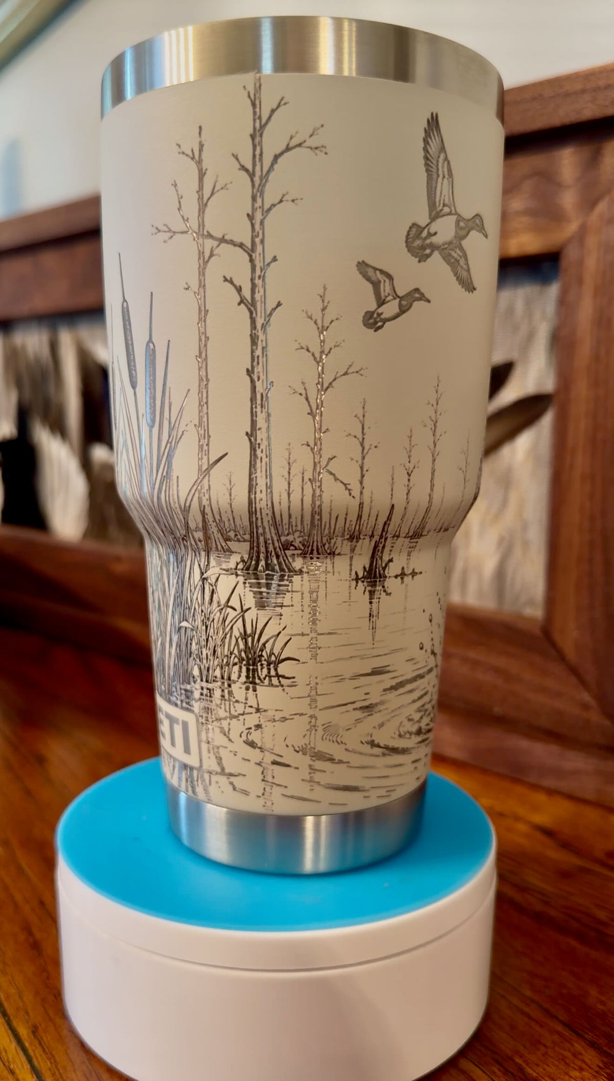 Yeti 30 Oz Tumbler - Flight Outdoors Signature Collection - Waterfowl / Duck