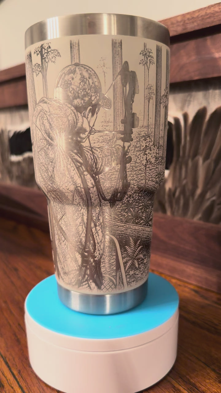 Yeti 30 Oz Tumbler - Flight Outdoors Signature Collection - Bowhunting / Whitetail